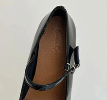black platform mary jane pumps