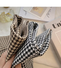 Harajuku Korean Style Dark Academia Aesthetic High Waist Houndstooth Pattern Plaid Skirt (Brown/Black)