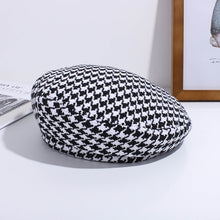 blackpink jennie houndstooth beret