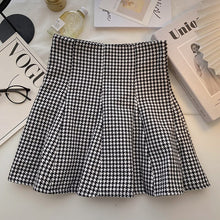 Harajuku Korean Style Dark Academia Aesthetic High Waist Houndstooth Pattern Plaid Skirt (Brown/Black)