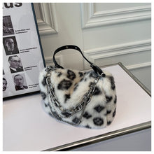 Korean Fashion Aesthetic Faux Fur Chain Shoulder Bag White