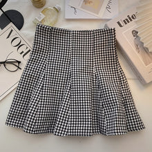Harajuku Korean Style Dark Academia Aesthetic High Waist Houndstooth Pattern Plaid Skirt (Brown/Black)