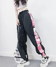 Harajuku Streetstyle Camo Side Strip Cargo Pants (Black/White)
