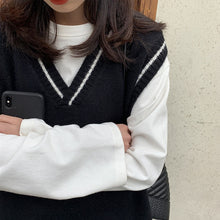 Harajuku Street Style Casual Oversized V-neck Knit Vest (Black/White)