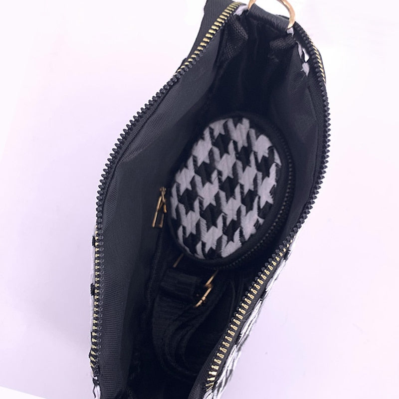 Coquette Korean Fashion Y2K Baguette Bag with Pearl Chain – The Kawaii  Factory