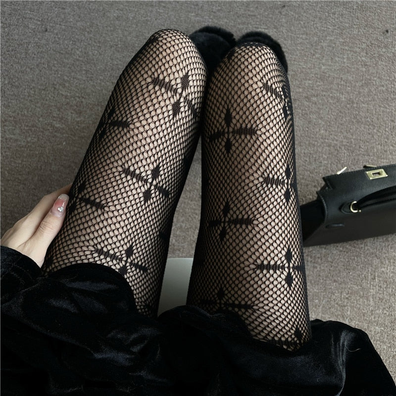 Our Minimalist Fishnet Tights is such a vibe - ROMWE