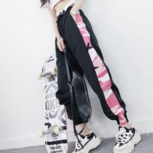 Harajuku Streetstyle Camo Side Strip Cargo Pants (Black/White)