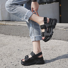 Harajuku Korean Chunky Platform Sandals (Black/White)