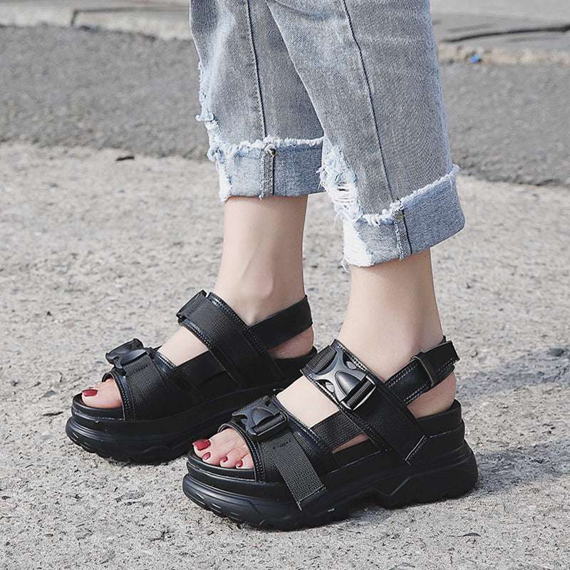 Harajuku Korean Chunky Platform Sandals (Black/White) – The Kawaii Factory