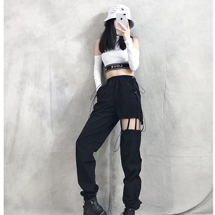 Blackpink Lisa Suspender Cutout Black Cargo Pants – The Kawaii Factory