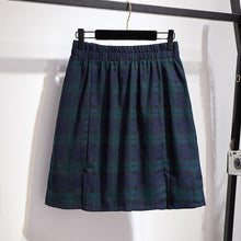 Plus Size Harajuku Plaid Tight Skirt With Front Slits (Purple/Green)