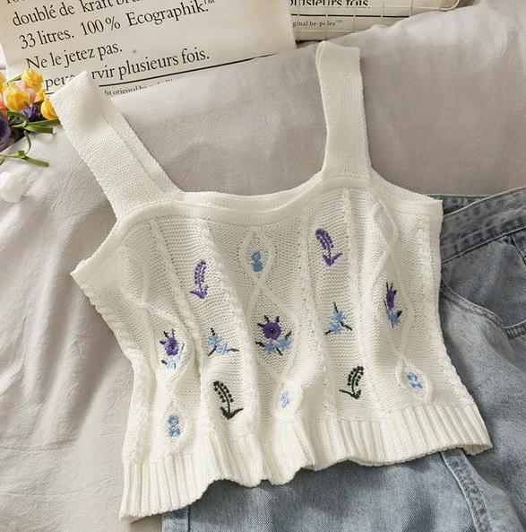 ★SHAKIRI★FLOWER EYELET LACE UP TOP (WHITE)★韓国送料込 SHAKIRI [8월 14일 순차배송] Flower Eyelet Lace Up Top - Navy