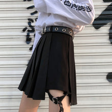 Plus Size Korean K-pop Idol Fashion Blackpink Lisa Style Plaid Skirt (Plaid Grey/Plain Black)