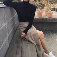 Korean Style Fall Maxi Knit Skirt (Black/Brown)