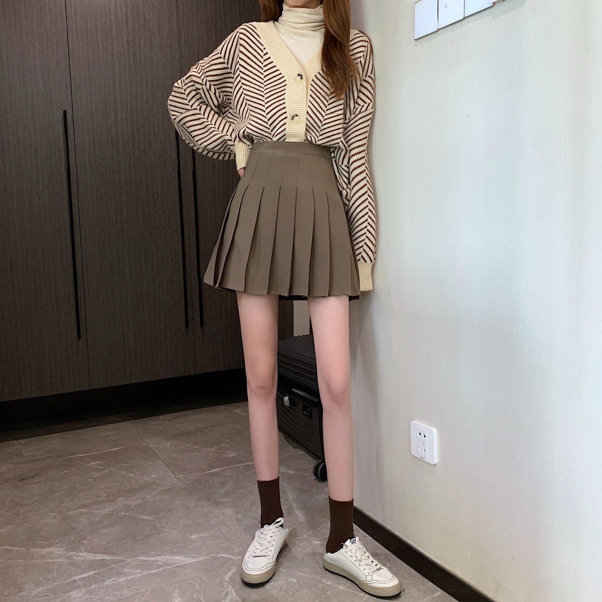 Womens Kawaii Dark Academia High Waist Brown Pleated Mini Skirt