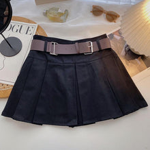 womens korean dark academia fashion aesthetic low rise black pleated mini skirt 